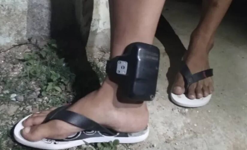 A tecnologia usada no objeto combina GPS com modem de celular que trasmite a localização por 24h