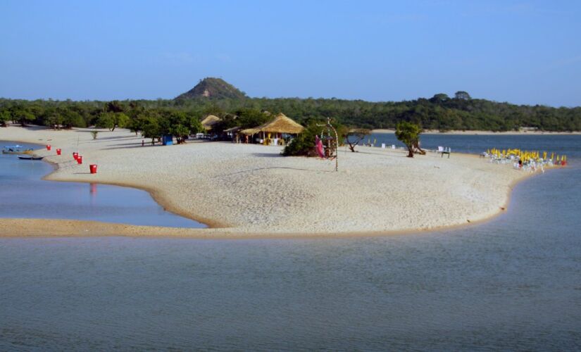 Paraíso na Amazônia que pode ser visitado no verão mas é surpreendente no inverno