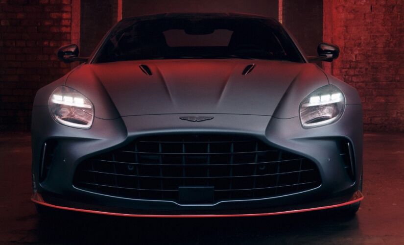 Aston Martin Vantage S