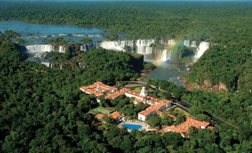 O hotel mais bonito do Brasil possui vista direta para uma das maiores riquezas naturais do país.
