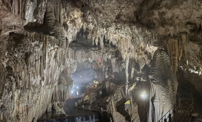 A Caverna do Diabo é um tesouro escondido em São Paulo que merece ser explorado.
