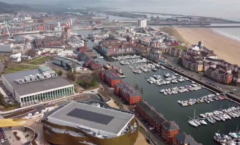 Orla de Swansea, no País de Gales