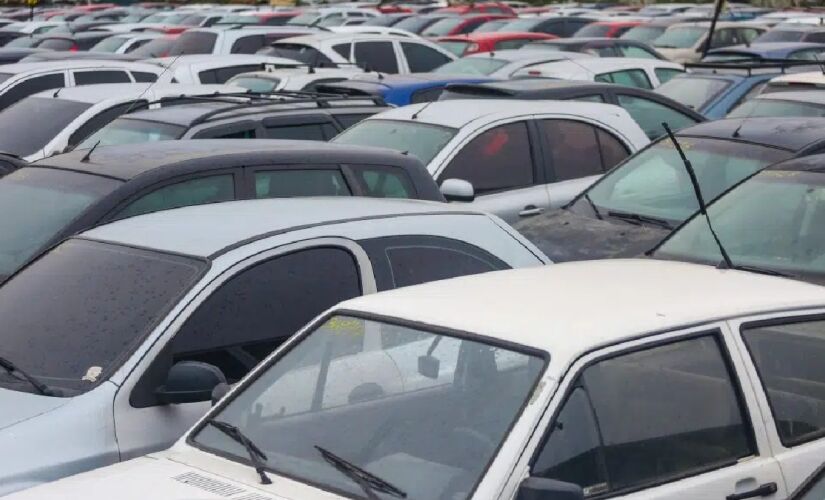 Do total de veículos, 165 estão aptos a circular