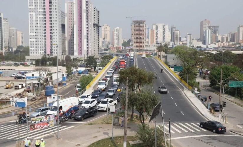 Interdição ocorre devido à fase final das obras do Complexo Viário Santa Teresinha