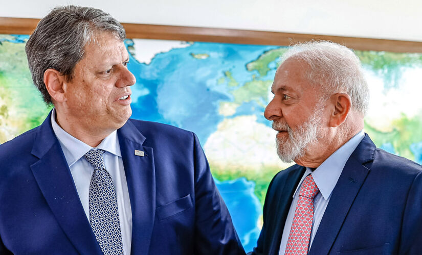 42% dos paulistas admitem escolher Tarcísio para presidente; Lula fica com 35%