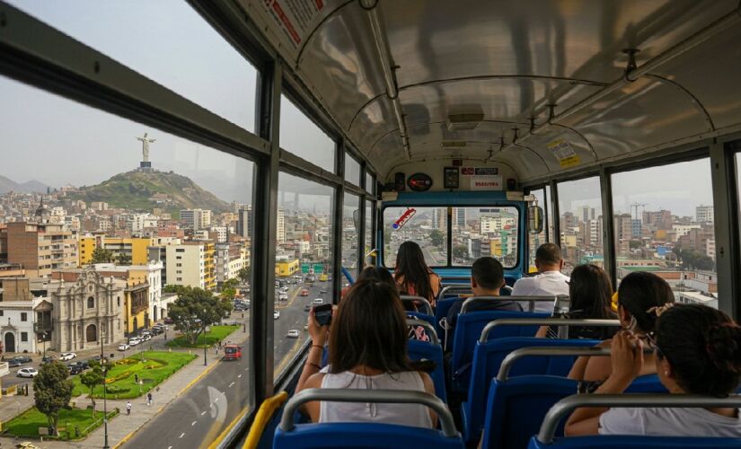 Uma jornada de cinco dias cruzando florestas, cidades e montanhas: conheça a viagem mais longa de ônibus