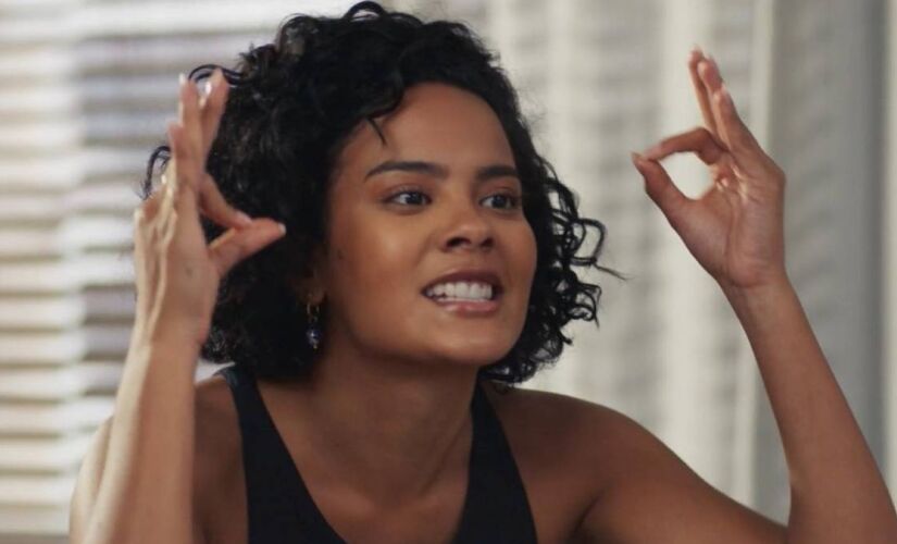 Fátima vai flagrar César com outra