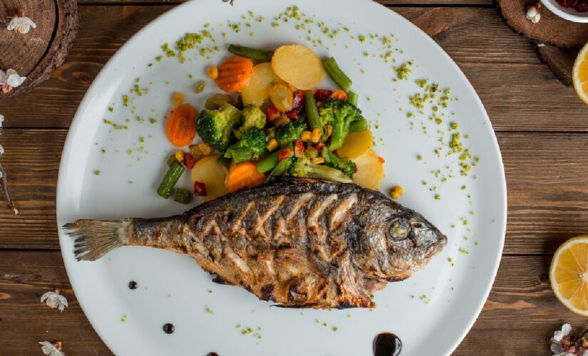 A sardinha é rica em proteínas de alto valor biológico e contém grande quantidade de ômega-3