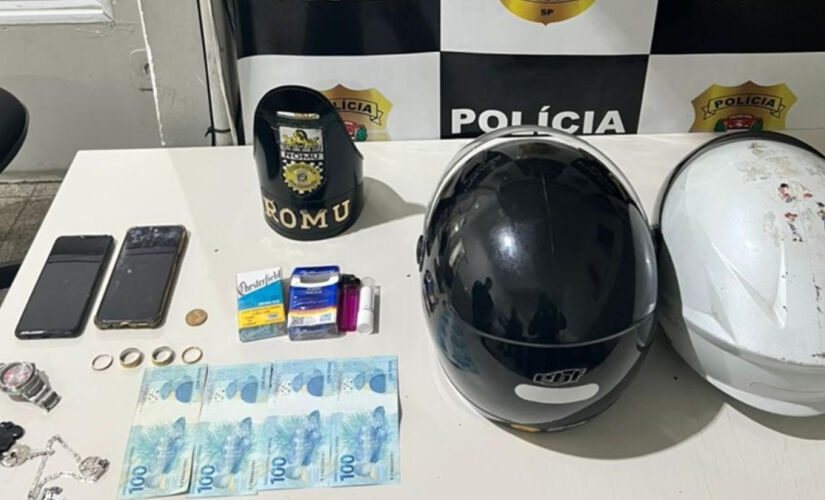 Suspeitos de roubos são detidos em Taboão da Serra, na Grande São Paulo 