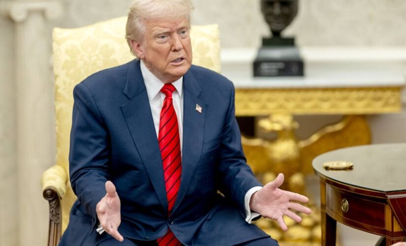 Declaração foi divulgada após a imprensa americana especular sobre imagens que mostravam Trump com a mão maquiada e tornozelos inchados