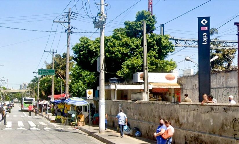 Ocorrência foi na estação Lapa da Linha 7-Rubi; um suspeito foi preso