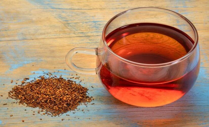 O chá vermelho ajuda na dieta e no detox corporal