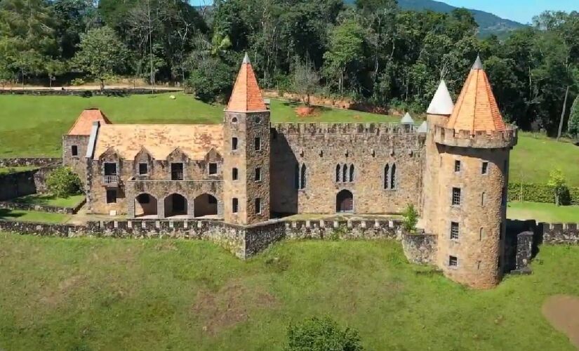 Confira as 7 cidades para você fugir do agito; Atibaia possui um castelo único 