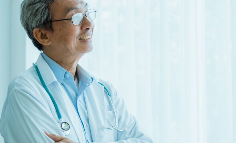 Aos 95, especialista é saudável e vive vida repleta de atividades