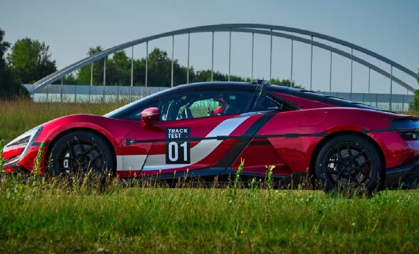  Yangwang U9 da BYD se tornou o carro elétrico mais rápido do mundo ao atingir 472,41 km/h