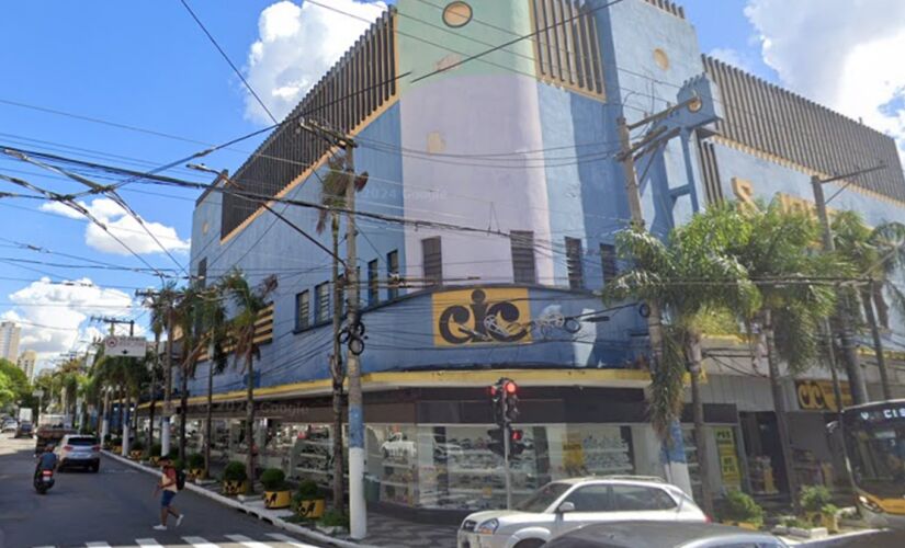 CIC fica na esquina da Celso Garcia com a rua Cesário Galeno