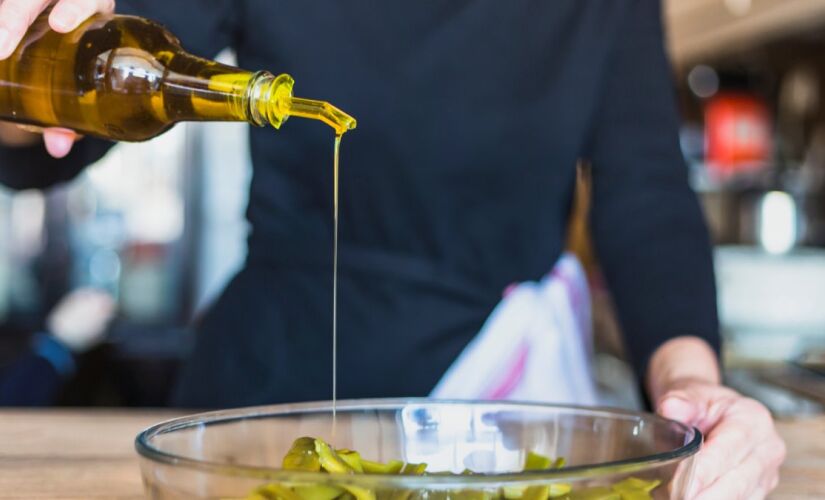 Óleo de canola é uma solução bem mais econômica que o azeite de oliva 