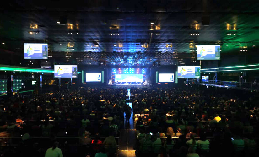 Durante o evento, os profissionais tiveram a oportunidade de assistir gratuitamente palestras e debates sobre temas atuais como: a adultização das crianças e o excesso de informação e acesso às telas
