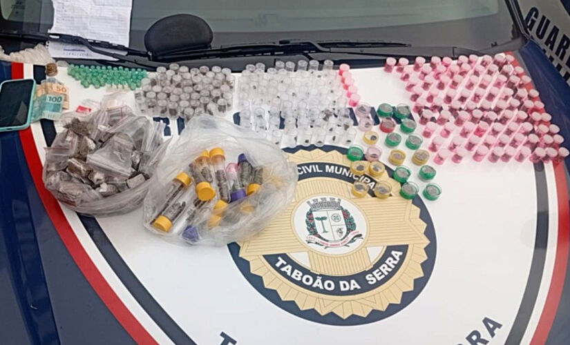 GCM apreende adolescente que traficava perto de escolas em Taboão da Serra, na Grande São Paulo