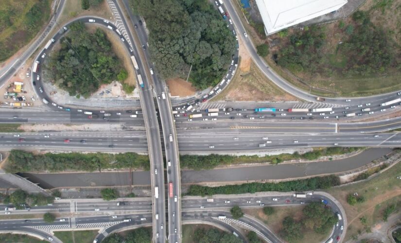 Concessionária irá instalar cerca de 500m de barreira rígida, separando duas faixas de rolamento com destino ao Aeroporto