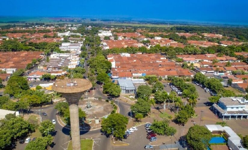 Ilha Solteira, pertencente à ensolarada Região Turística Tietê Vivo, no noroeste paulista, na fronteira com Mato Grosso do Sul