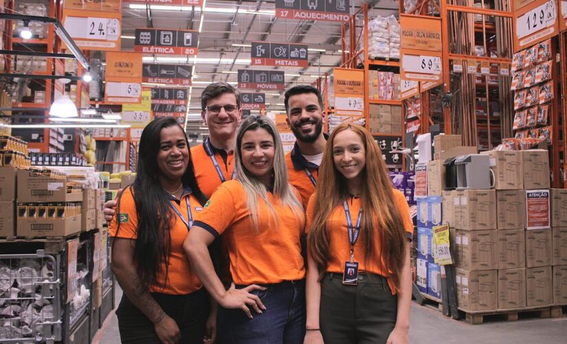 Benefícios incluem Wellhub, convênios e auxílio mudança