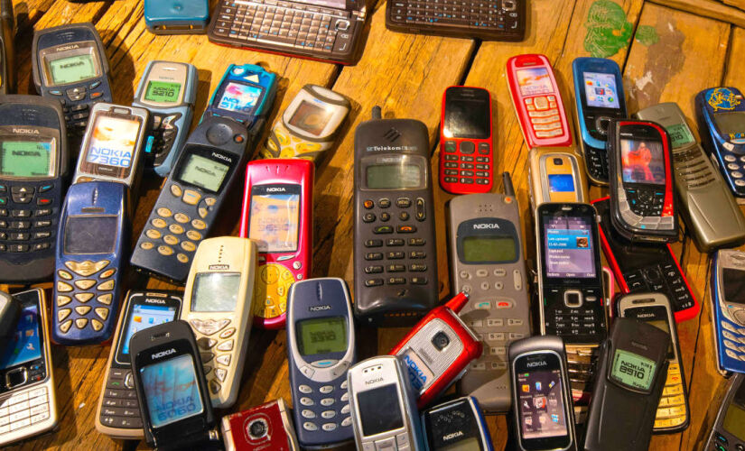 Ícone dos anos 90 volta repaginado, mantendo o charme e ganhando recursos modernos.