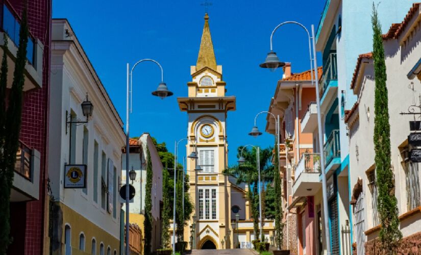 Fundada em 9 de agosto de 1829, Socorro nasceu a partir de uma capela dedicada a Nossa Senhora do Perpétuo Socorro