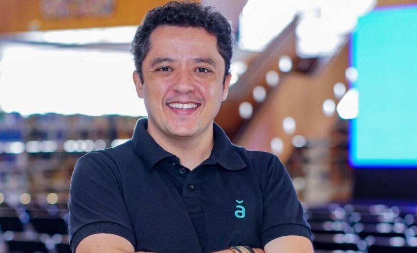 Bruno Machado lança o livro 'Conectando o Futuro: Estratégias de IA e Transformação para Líderes'