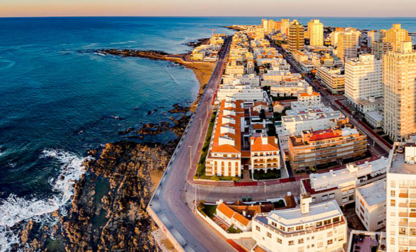 Punta del Este é um dos lugares turísticos mais visitados do Uruguai