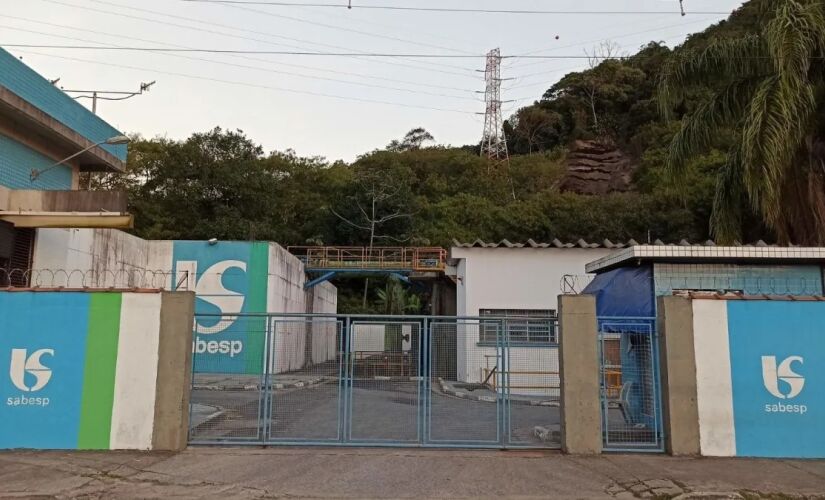 Moradores de Guarujá relatam problemas com o desabastecimento de água na cidade