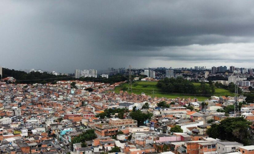 Queda na temperatura marca o fim de um período de veranico
