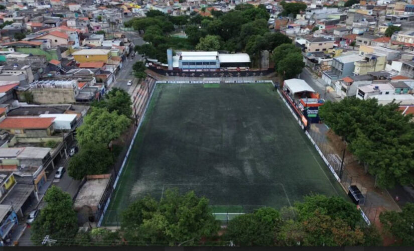 Campo de futebol foi criado a partir de iniciativas de moradores da região