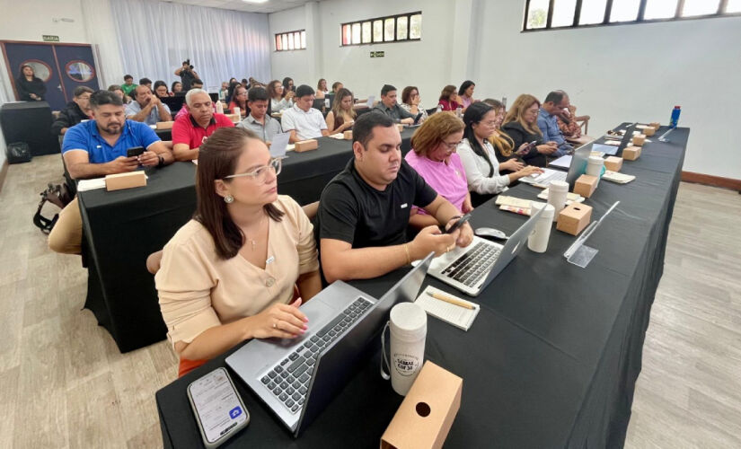 Servidores da Prefeitura de Belém e de mais cinco cidades da região metropolitana do Pará que atuam na Sala do Empreendedor COP30 participam, até sexta-feira (22/8), de uma qualificação gratuita