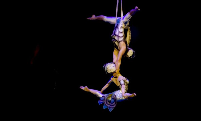 Apresentação histórica ganha releitura e novos números acrobáticos, mantendo a trilha clássica do espetáculo