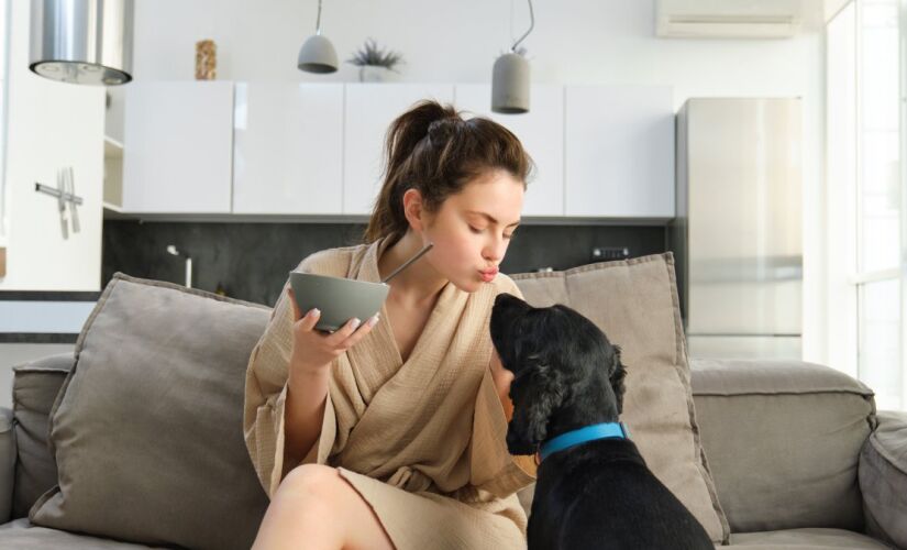 Falar com seu pet como se fosse humano pode demonstrar várias coisas sobre você