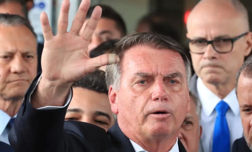 Ex-presidente Jair Bolsonaro enfrenta julgamento no STF