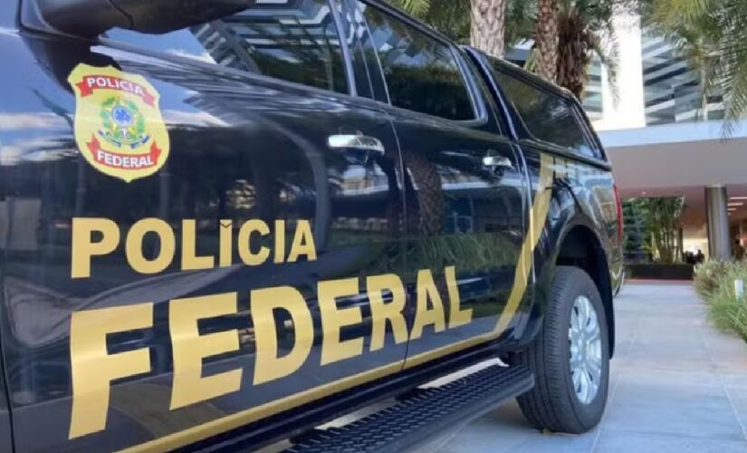 220 policiais federais e 205 policiais militares cumpriram 35 mandados de prisão temporária e 49 de busca e apreensão
