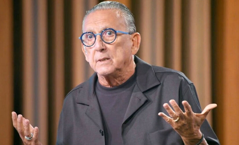 Galvão ainda resolverá sua situação na Band, emissora onde apresenta o programa 'Galvão e Amigos'