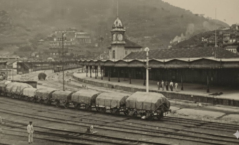 A São Paulo Railway foi construída para levar a produção de café até o porto de Santos