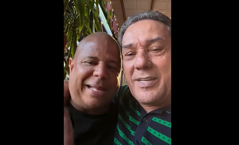 Marcelinho e Luxemburgo no vídeo em que selaram a paz