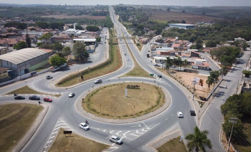 Projeto prevê ampliação de 460 quilômetros de rodovias, incluindo trechos rurais