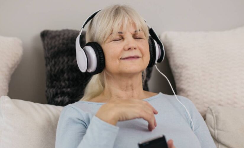 Ouvir rádio pelo celular é função simples escondida em muitos aparelhos