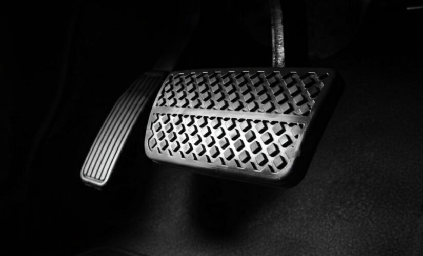 O futuro da direção está na condução com apenas um pedal