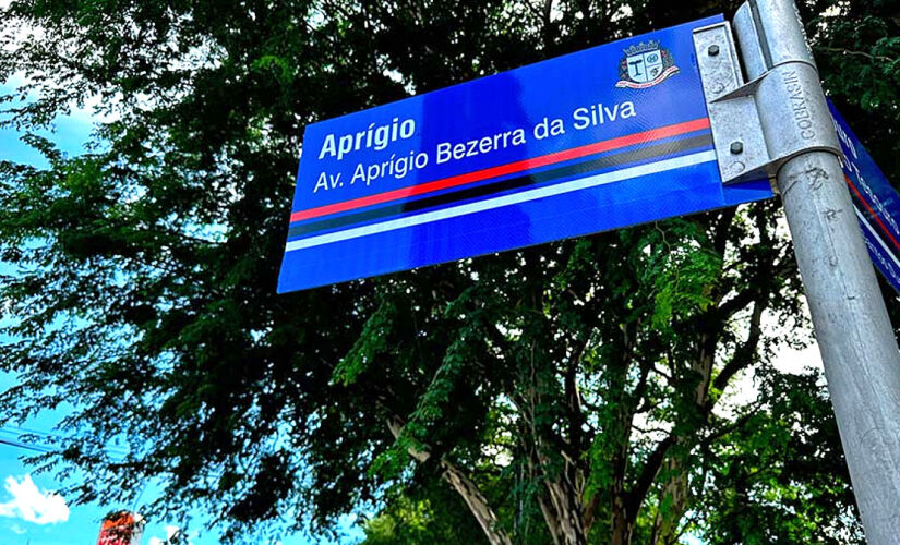 Prefeitura de Taboão da Serra confirmou que a substituição das placas da antiga Avenida Aprígio Bezerra da Silva para o novo nome, Avenida Taboão da Serra, deve ocorrer nos próximos 30 dias