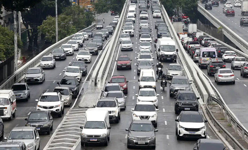 Especialistas defendem que o primeiro passo para evitar acidentes no trânsito é intervir em cruzamentos e vias com maior índice de acidentes