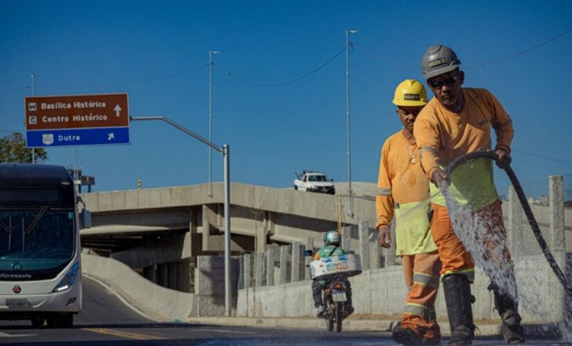 Viaduto é entregue oficialmente na cidade de Aparecida
