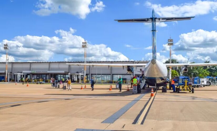 Considerado o 3&ordm; aeroporto mais movimentado do interior do estado de São Paulo, o Aeroporto Estadual Adhemar de Barros, em Presidente Prudente, atende mais de 20 mil passageiros por mês