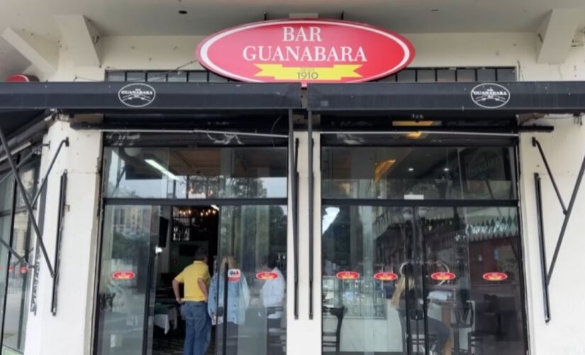 Há 115 anos, o bar foi palco de conversas e encontros de personalidades que marcaram o País. 