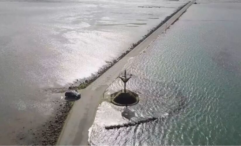 Descubra a Passage Du Gois, a estrada que desafia o oceano duas vezes ao dia